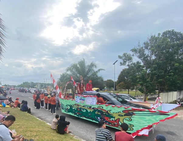 Disdukcapil Kab Katingan Meriahkan Pawai Budaya Fastival Budaya Penyang Hinje Simpei Tahun 2024